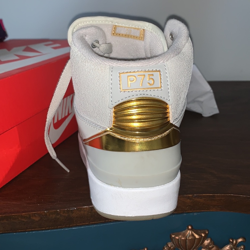 Retro Jordan 2 - Picture 3 of 6